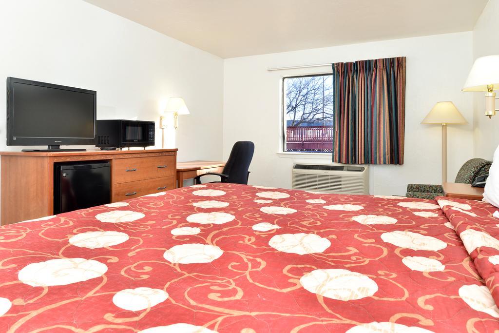 Hotel Rodeway 3*
