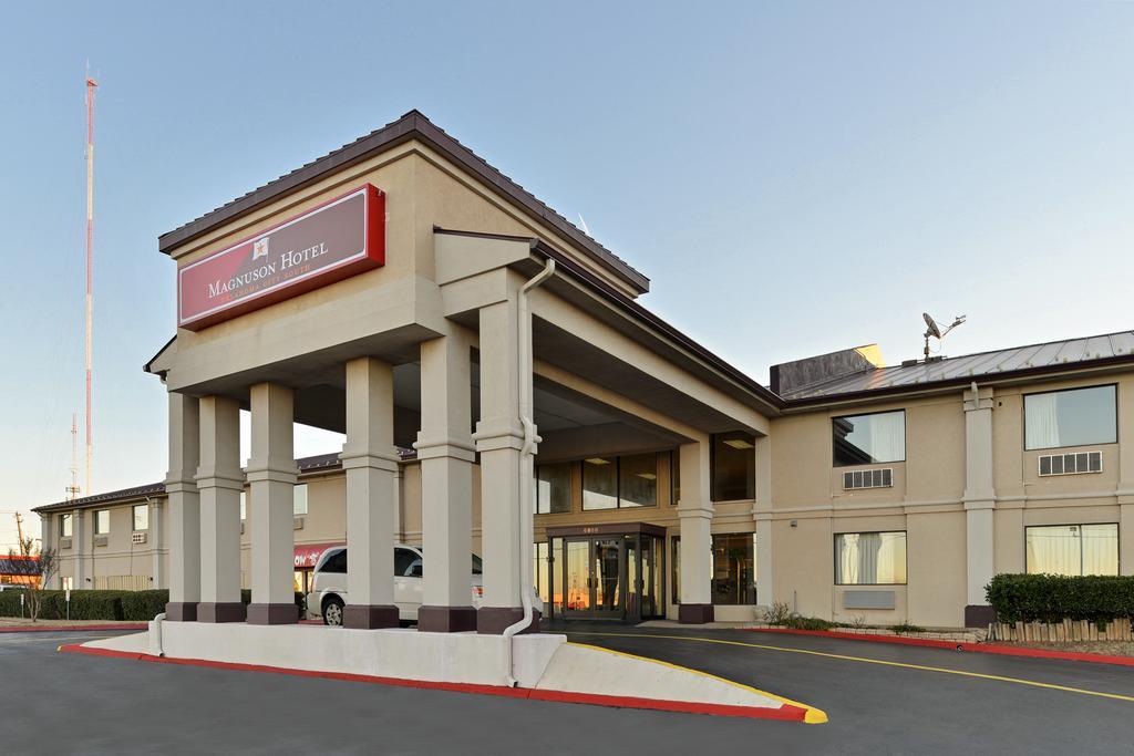 Rodeway Hotel 3*